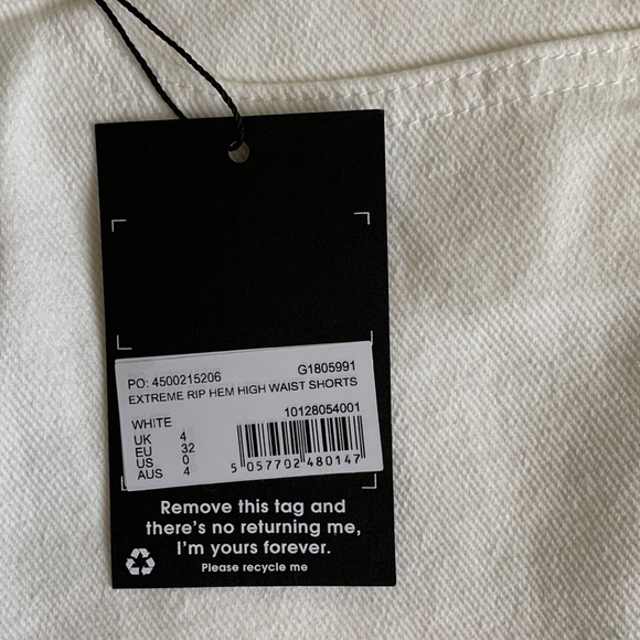 NWT Missguided White Denim High Waisted Shorts Size US 0 / UK 4 - Picture 6 of 6